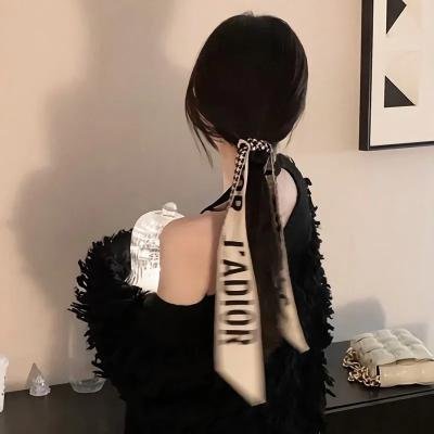 蜜桃女孩